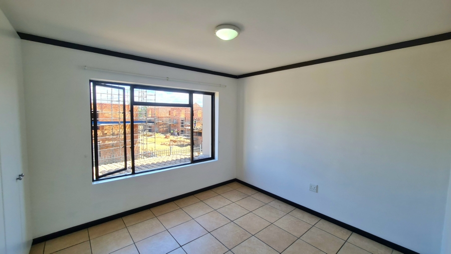 2 Bedroom Property for Sale in Bowtie Western Cape